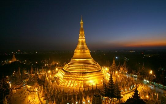 Tham quan chùa vàng Shwedagon tại Myanmar